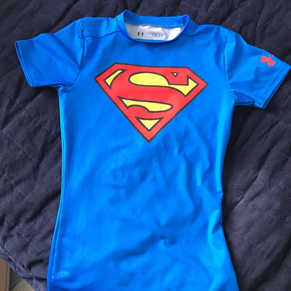 Youth small under amour Superman shirt